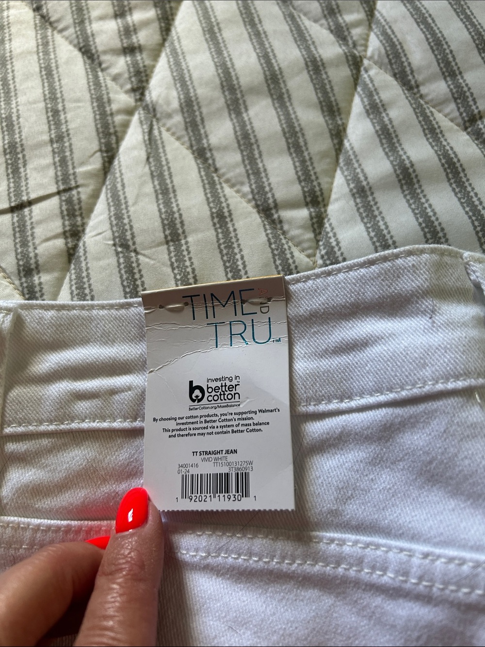 Time and Tru White Straight Leg Jeans